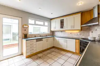 16 DeanfieldImage 9