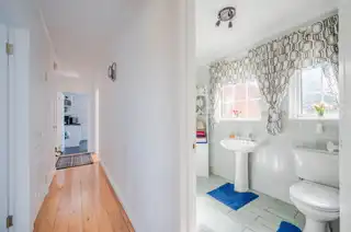 6 Seymour AvenueImage 16