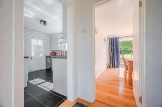 6 Seymour AvenueImage 8