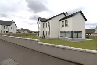 4 LisnavaleImage 2