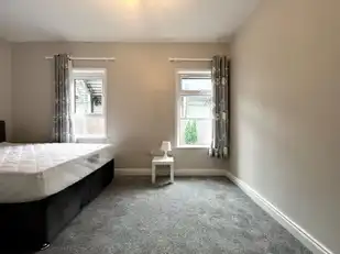 32 Olympia DriveImage 19