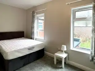 32 Olympia DriveImage 21