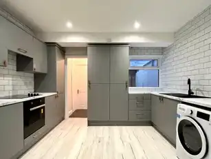 32 Olympia DriveImage 11