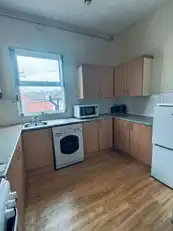 2 10 Eglantine AvenueImage 3