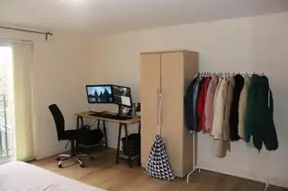2 79 Malone AvenueImage 7