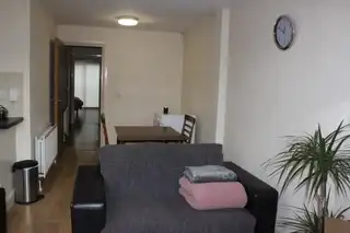 2 79 Malone AvenueImage 5