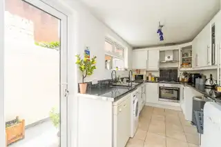35 Farnham StreetImage 6