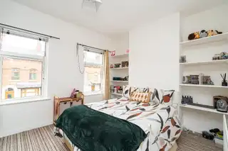 35 Farnham StreetImage 9