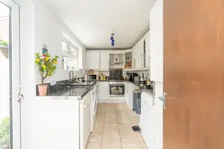 35 Farnham StreetImage 5
