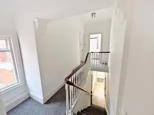 200 Ravenhill AvenueImage 9