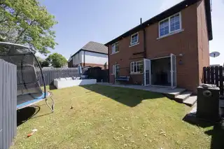 385 Belvedere ManorImage 27