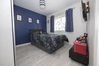385 Belvedere ManorImage 21