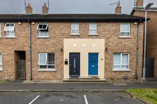 Image 1 for 7 Castle Lane Mews