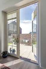 15 Tarry WoodImage 18