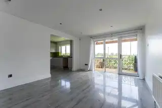 7 Silverwood CourtImage 6