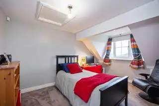 10 Villiers AvenueImage 32