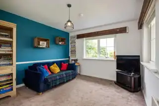 10 Villiers AvenueImage 26