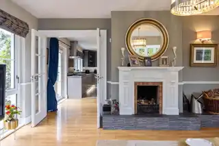 10 Villiers AvenueImage 15