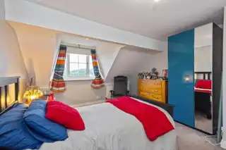 10 Villiers AvenueImage 33