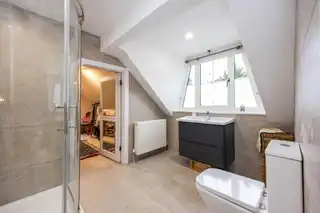 10 Villiers AvenueImage 39