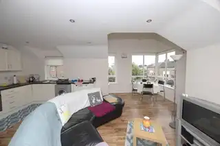 32 Castle Lane MewsImage 5