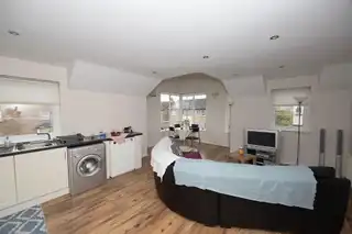 32 Castle Lane MewsImage 7