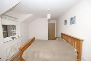 32 Castle Lane MewsImage 12