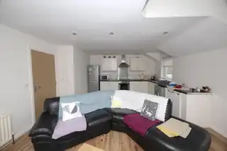 32 Castle Lane MewsImage 6