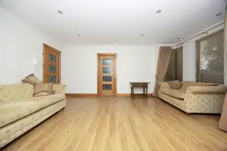 5 Woodville MewsImage 8