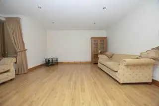 5 Woodville MewsImage 6