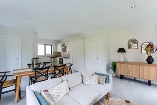 31 Ballynamoney ViewImage 14