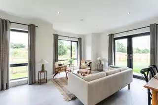 31 Ballynamoney ViewImage 12