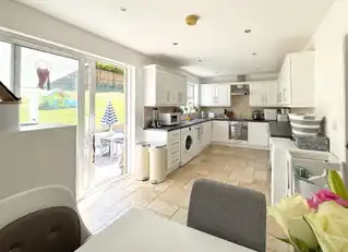 18 Oak LodgeImage 5
