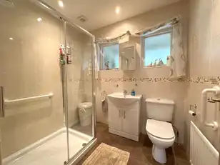 1 Edenvale AvenueImage 19