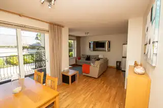 3 Apiary CourtImage 8