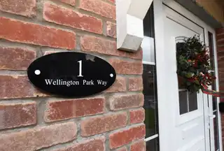 1 Wellington Park WayImage 4