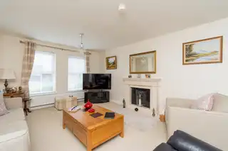 2 Wellington Park WayImage 6