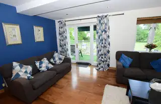 27 Village CourtImage 5