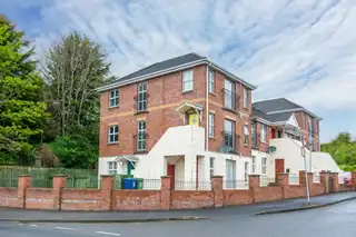 8 Rockfield CourtImage 2