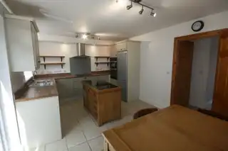49 Glebe GardensImage 4