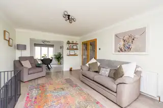 6 Waringfield CrescentImage 7