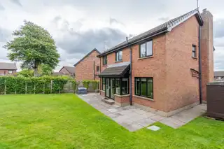6 Waringfield CrescentImage 30