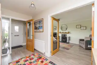 6 Waringfield CrescentImage 5