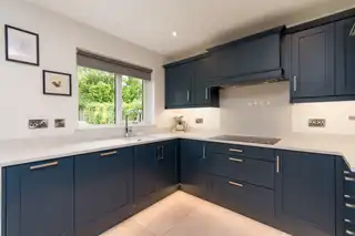 6 Waringfield CrescentImage 13