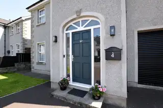 4 Laurelvale GroveImage 2