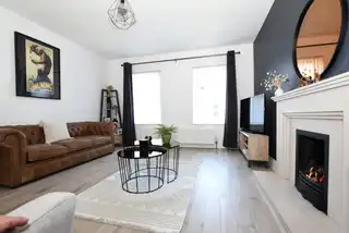 4 Laurelvale GroveImage 5