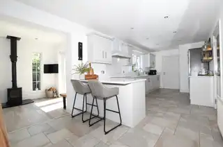 4 Laurelvale GroveImage 6