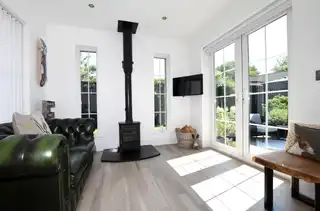 4 Laurelvale GroveImage 12