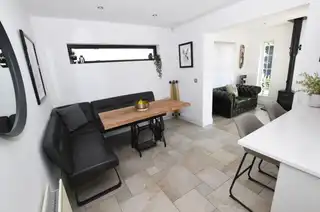 4 Laurelvale GroveImage 10
