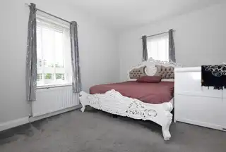 11 Linen FieldsImage 12